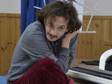 אוריה שני- קריין  ומוזיקאי 